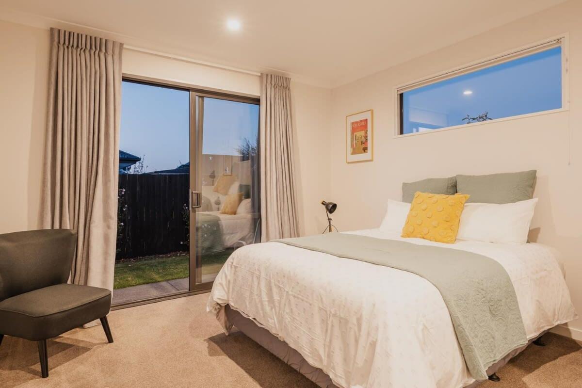Elegant 3Br Home On Mustang Avenue Christchurch Ngoại thất bức ảnh